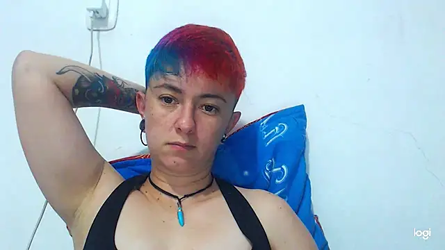 Snapshot of tomboyblue chatting on 12.18.24 tomboyblue online show from 12.18.24