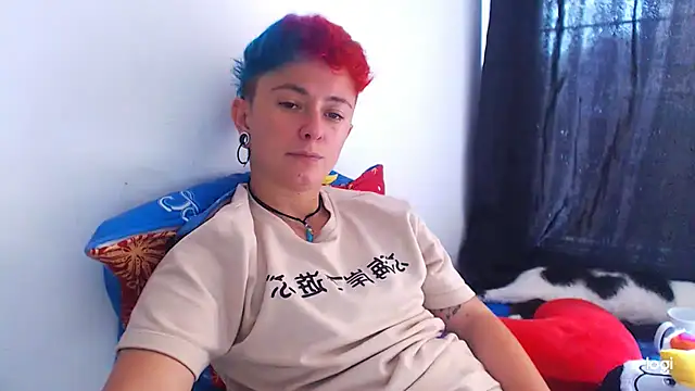 Snapshot of tomboyblue chatting on 12.18.24 tomboyblue online show from 12.18.24