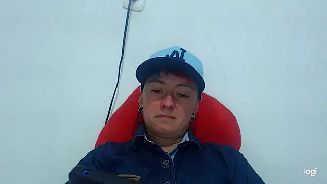 Snapshot of tomboyblue chatting on 12.31.24 tomboyblue online show from 12.31.24