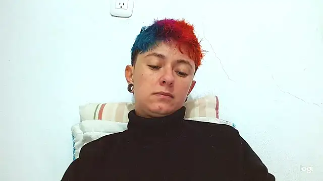 Snapshot of tomboyblue chatting on 01.17.25 tomboyblue online show from 01.17.25