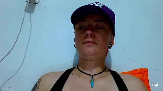Snapshot of tomboyblue chatting on 01.24.25 tomboyblue online show from 01.24.25