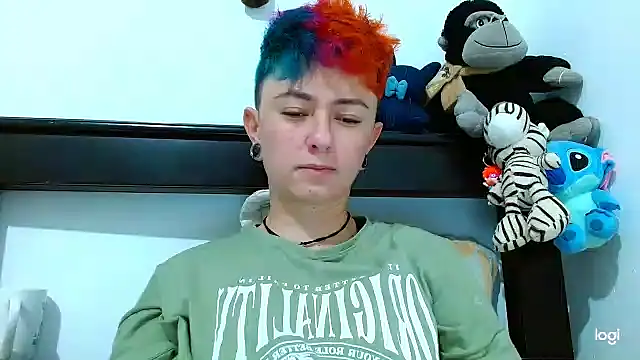 Snapshot of tomboyblue chatting on 02.09.25 tomboyblue online show from 02.09.25
