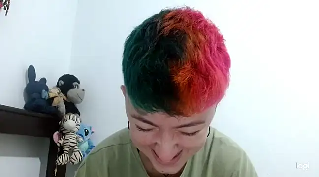 Snapshot of tomboyblue chatting on 03.01.25 tomboyblue online show from 03.01.25