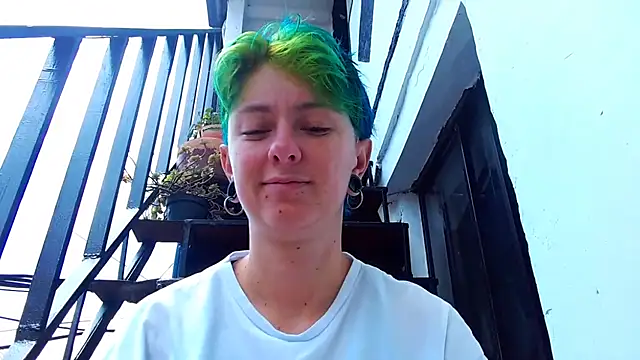 tomboyblue online show from 04.12.26