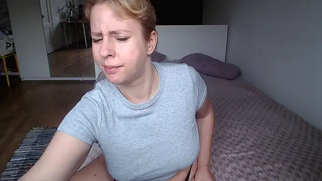 MariaValentine online show from 11.23.25