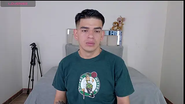 Ares Johnson online show from 06.15.26
