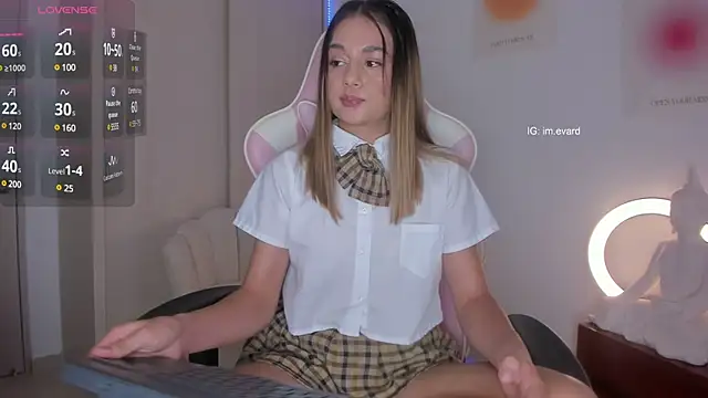 LittleSofia  online show from 01.31.25