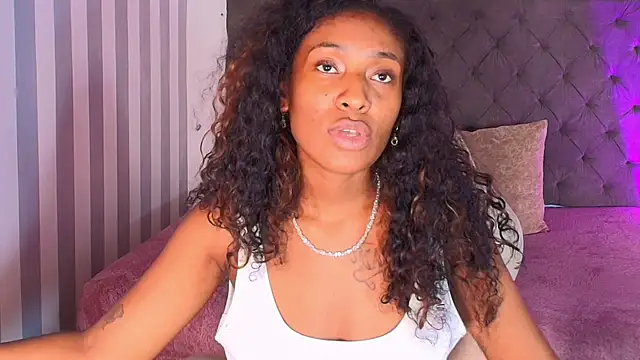Snapshot of rebeca_cortez_ chatting on 01.10.25 rebeca cortez online show from 01.10.25