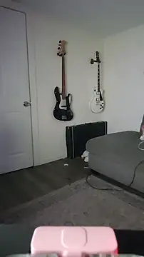 cnc cutiexx online show from 04.17.26