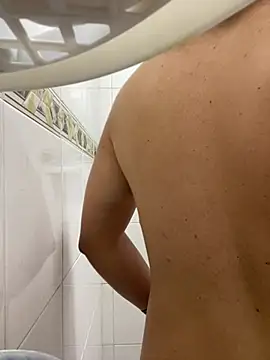 DanielGomez9 online show from 04.21.26