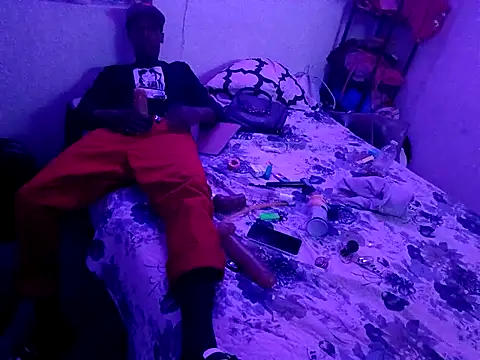 Snapshot of Puffgettingstuffed chatting on 03.04.26 Puffgettingstuffed online show from 03.04.26