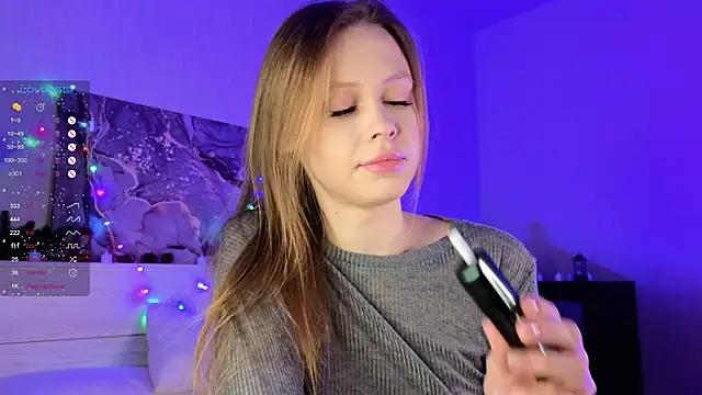TaraSims online show from 01.05.25