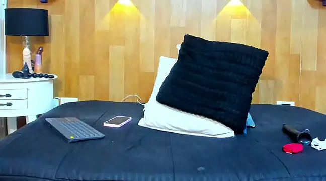 marianaa90 online show from 01.20.25