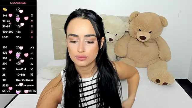 Snapshot of DarcieJane chatting on 12.03.24 DarcieJane online show from 12.03.24