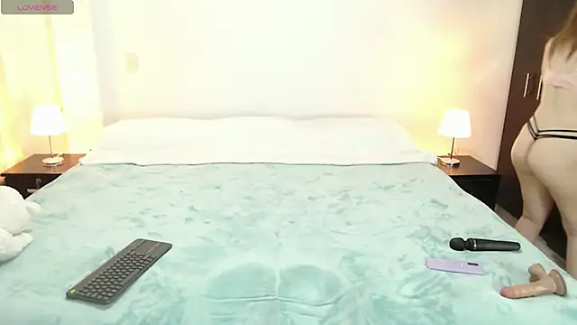 crissticutte online show from 01.27.25