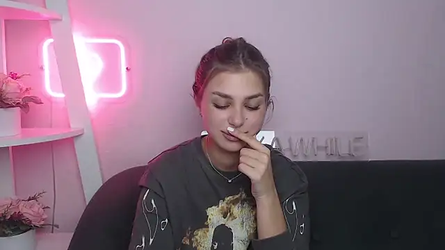 MilanaAngelAs online show from 11.24.25