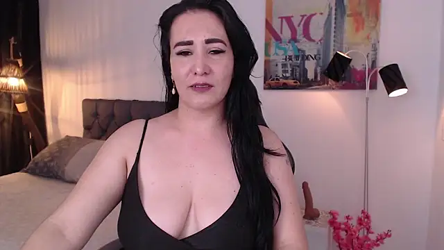 Snapshot of miawilson_1 chatting on 01.17.25 miawilson 1 online show from 01.17.25