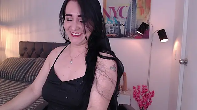 Snapshot of miawilson_1 chatting on 02.10.25 miawilson 1 online show from 02.10.25