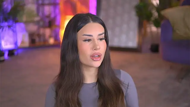Snapshot of EvaZane chatting on 01.05.25 EvaZane online show from 01.05.25