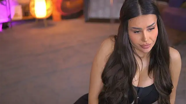 Snapshot of EvaZane chatting on 01.22.25 EvaZane online show from 01.22.25