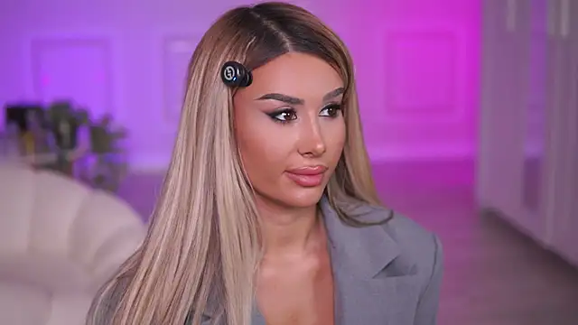 EvaZane online show from 10.30.25