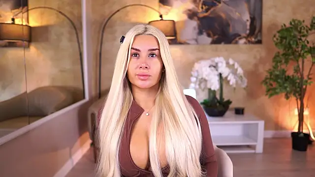 EvaZane online show from 03.30.26