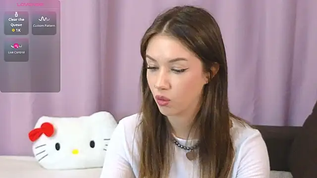 Snapshot of ellie_kramer chatting on 06.06.26 ellie kramer online show from 06.06.26