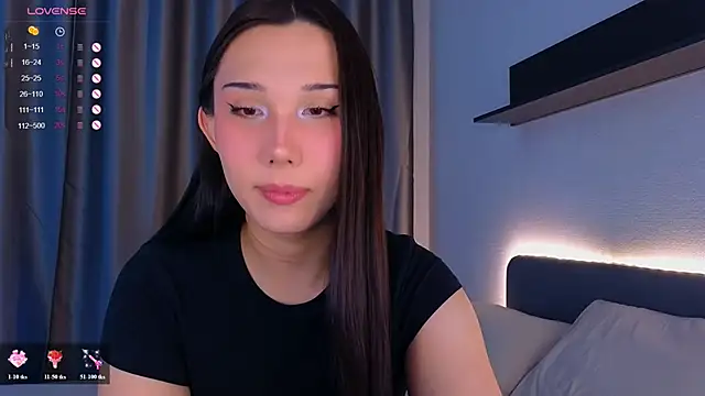 Kaia Sunshine Mia online show from 07.01.26