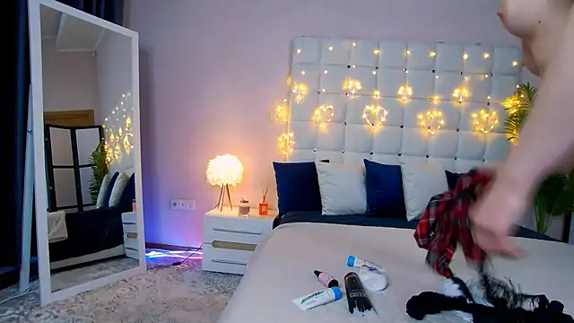 NicoleRosss online show from 01.23.25