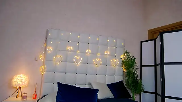NicoleRosss online show from 01.30.25