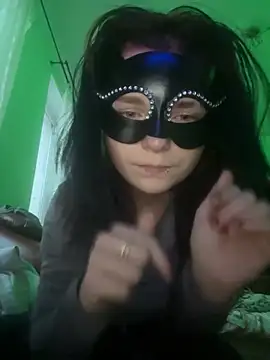 Snapshot of _xPani_x2 chatting on 11.24.25 xPani x2 online show from 11.24.25