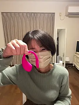 Snapshot of xxArisaxx chatting on 02.15.25 xxArisaxx online show from 02.15.25