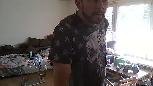 Snapshot of rosaeichel chatting on 03.04.26 rosaeichel online show from 03.04.26