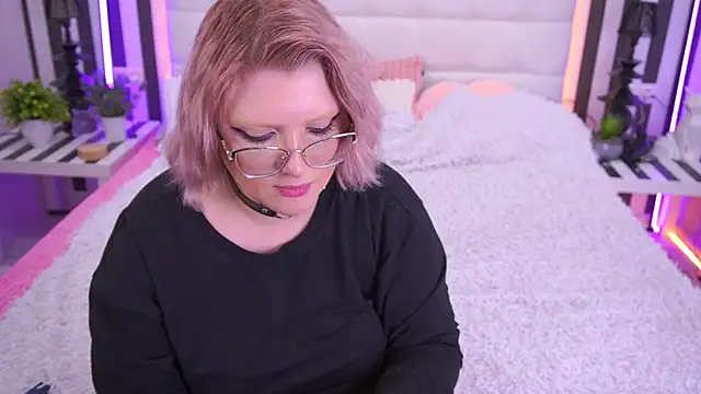 CoolTatis online show from 04.14.26