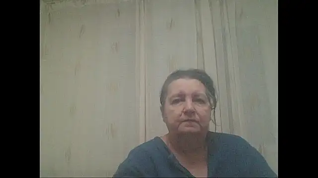 Snapshot of maturekorine chatting on 12.24.24 maturekorine online show from 12.24.24