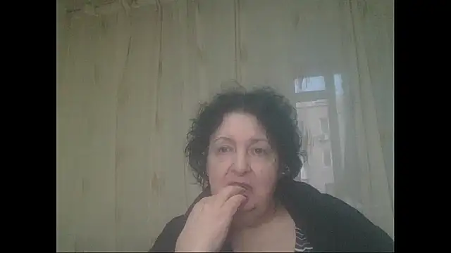 Snapshot of maturekorine chatting on 10.22.25 maturekorine online show from 10.22.25