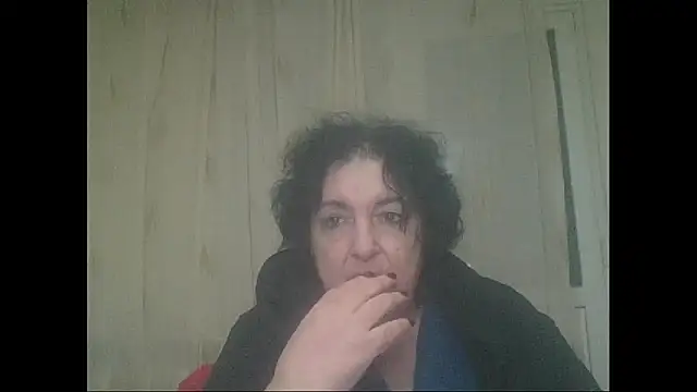 Snapshot of maturekorine chatting on 11.15.25 maturekorine online show from 11.15.25