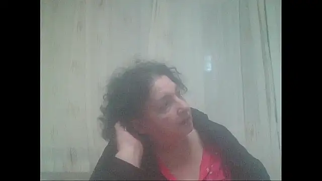 Snapshot of maturekorine chatting on 12.14.25 maturekorine online show from 12.14.25