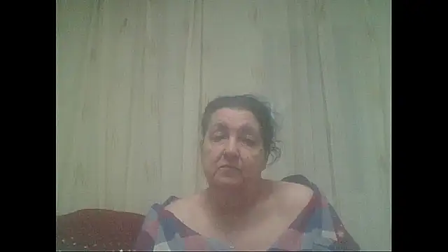 Snapshot of maturekorine chatting on 03.10.26 maturekorine online show from 03.10.26