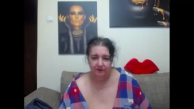 Snapshot of maturekorine chatting on 03.21.26 maturekorine online show from 03.21.26