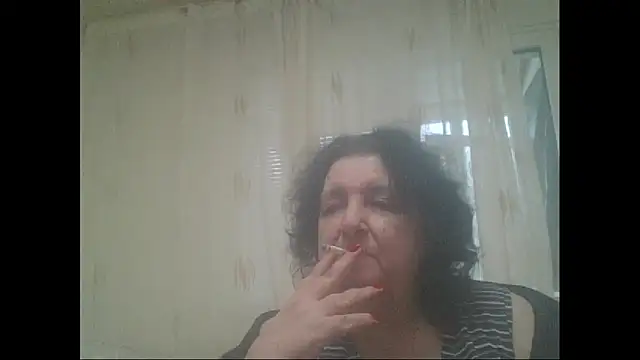 Snapshot of maturekorine chatting on 04.02.26 maturekorine online show from 04.02.26