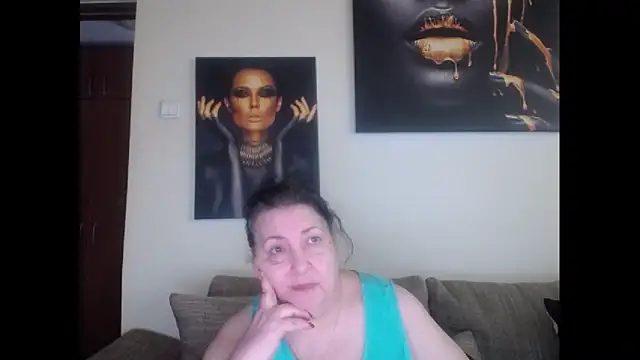 Snapshot of maturekorine chatting on 04.10.26 maturekorine online show from 04.10.26