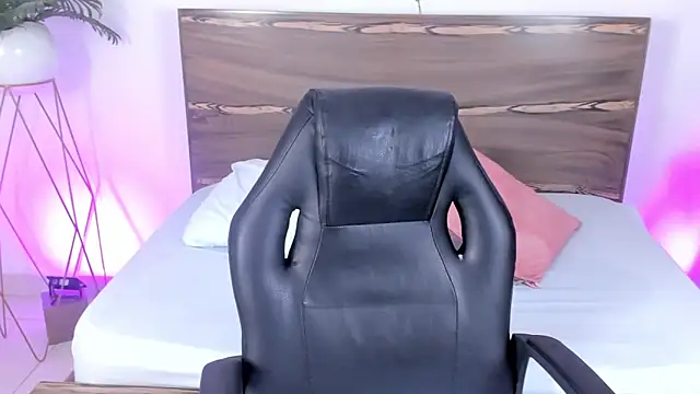 ivette bocelly online show from 02.28.25