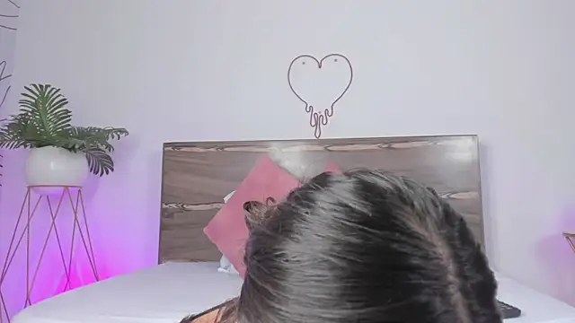 ivette bocelly online show from 03.04.25