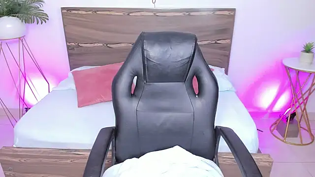 ivette bocelly online show from 03.10.25