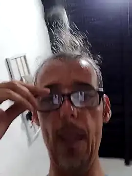 Snapshot of KarameloVzla chatting on 09.26.25 KarameloVzla online show from 09.26.25