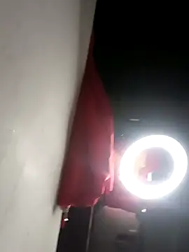 Snapshot of KarameloVzla chatting on 10.20.25 KarameloVzla online show from 10.20.25