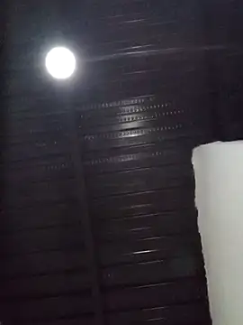 Snapshot of KarameloVzla chatting on 11.08.25 KarameloVzla online show from 11.08.25