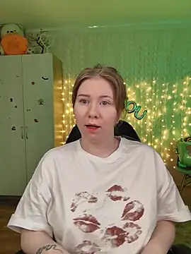 Snapshot of D0nna_ chatting on 02.11.26 D0nna online show from 02.11.26