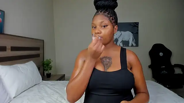 Renee-18 online show from 02.27.25